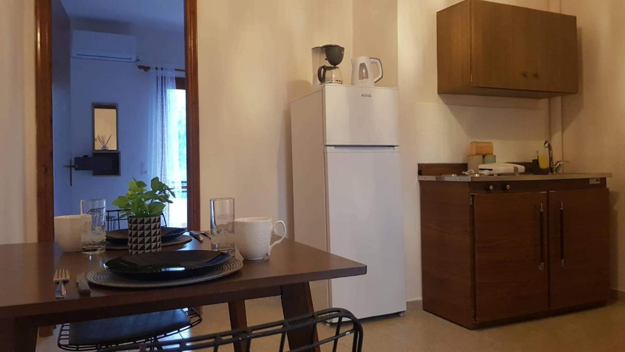 Φiloxenia Apartments Πόρος Εξωτερικό φωτογραφία